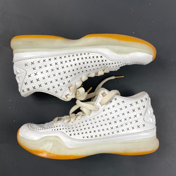 Men’s Nike Kobe 10 EXT ‘White Gum’ (10) Nike Kobe X 10 802366 100 - Picture 1 of 13